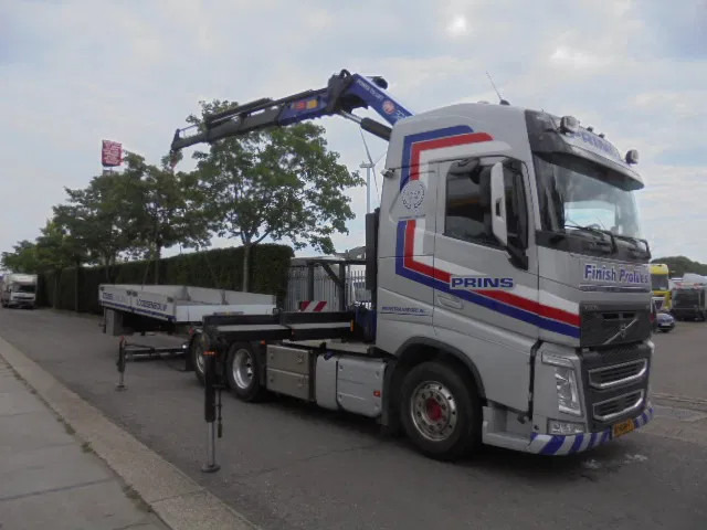 Volvo FH 420 6X2 NL TRUCK - Caminhão grua: foto 3 Volvo FH 420 6X2 NL TRUCK - Caminhão grua: foto 3