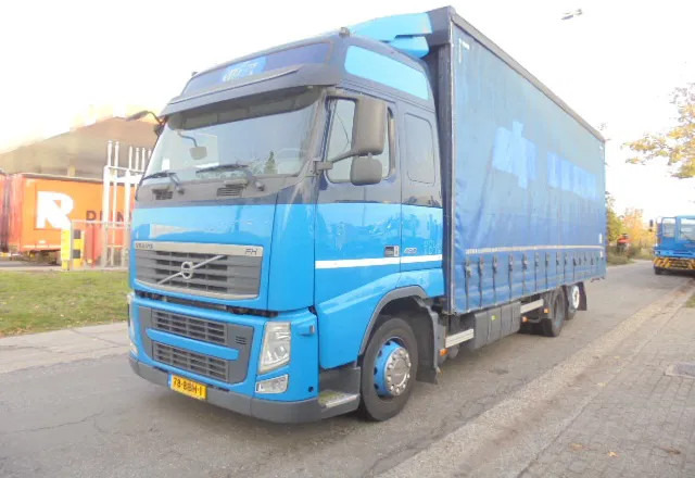 Volvo FH 420 6X2 NL TRUCK - Caminhão com lona: foto 1 Volvo FH 420 6X2 NL TRUCK - Caminhão com lona: foto 1
