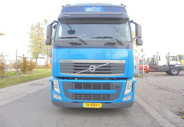Volvo FH 420 6X2 NL TRUCK - Caminhão com lona: foto 2 Volvo FH 420 6X2 NL TRUCK - Caminhão com lona: foto 2