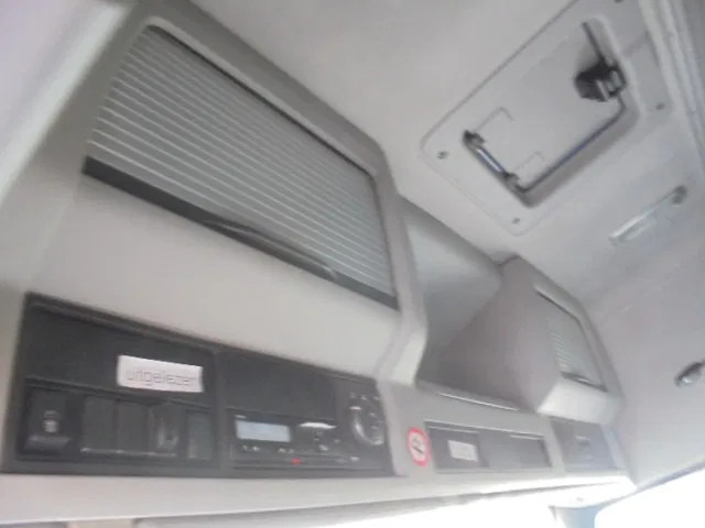 Caminhão com lona Volvo FH 460 6X2 NL TRUCK: foto 13 Caminhão com lona Volvo FH 460 6X2 NL TRUCK: foto 13