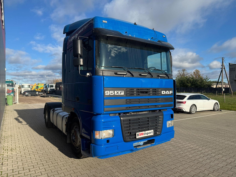 DAF XF 95.430 + tipping gear - Tractor: foto 2 DAF XF 95.430 + tipping gear - Tractor: foto 2