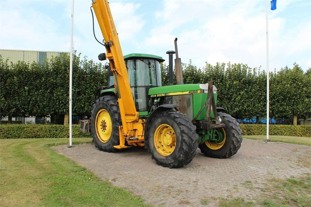 John Deere 4055 - Trator: foto 2 John Deere 4055 - Trator: foto 2