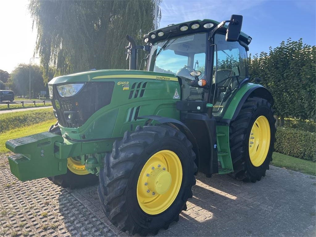 John Deere 6145R - Trator: foto 2 John Deere 6145R - Trator: foto 2