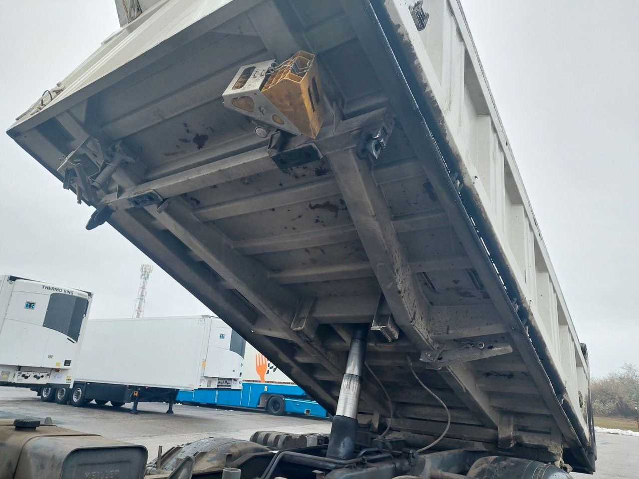 MAN TGA 26.430 BB 6x4 Meiller - Caminhão basculante: foto 5 MAN TGA 26.430 BB 6x4 Meiller - Caminhão basculante: foto 5