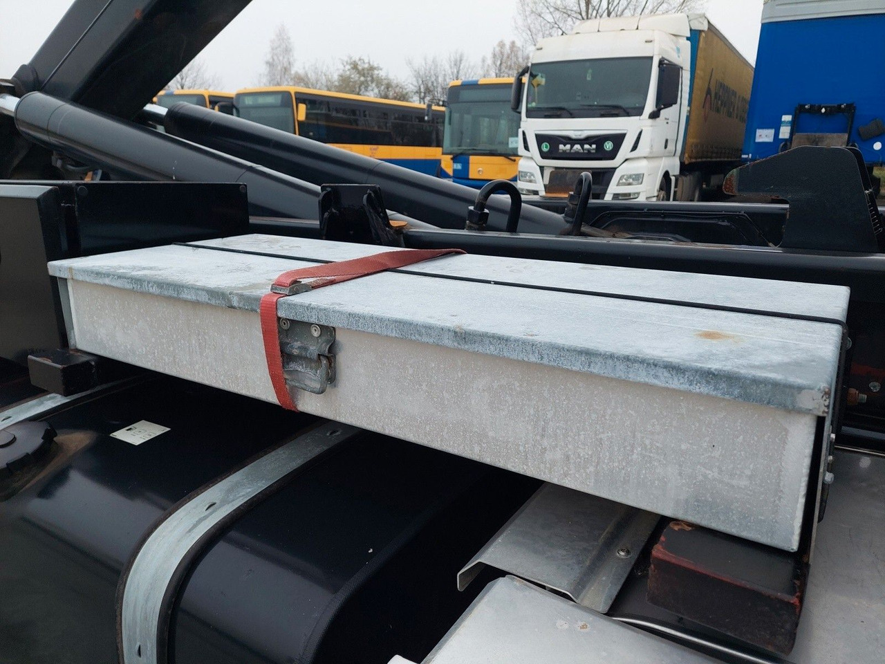 Caminhão polibenne MAN TGS 26.510 XLX BL 6x4: foto 23