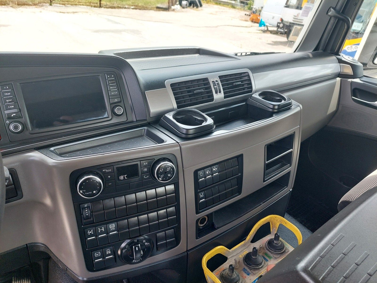 Caminhão betoneira MAN TGS 32.420 BB Stetter AM 8 FHCBL + Theam T3D16: foto 17