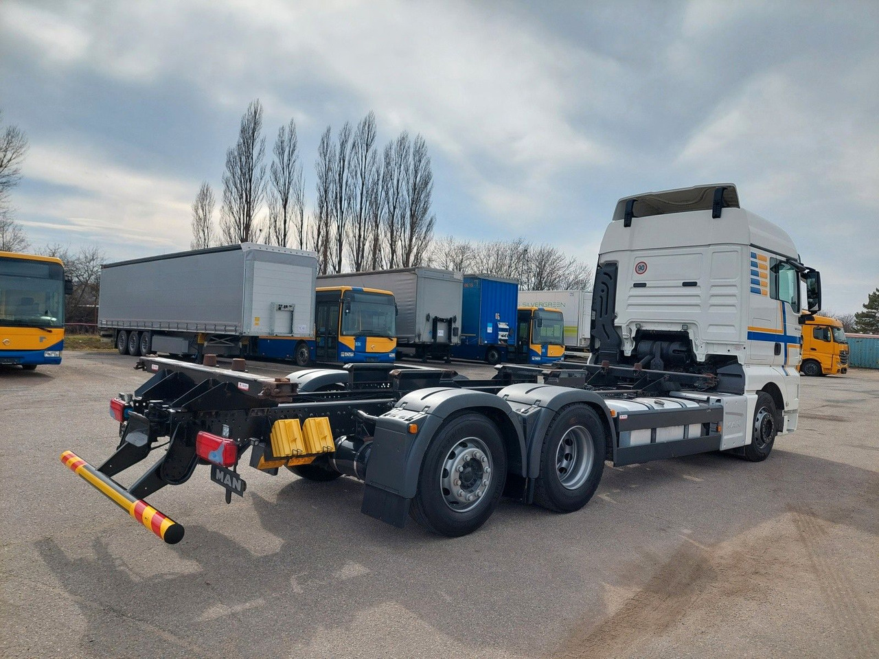 MAN TGX 26.460 LL 6x2/2 - Caminhão transportador de contêineres/ Caixa móvel: foto 4 MAN TGX 26.460 LL 6x2/2 - Caminhão transportador de contêineres/ Caixa móvel: foto 4