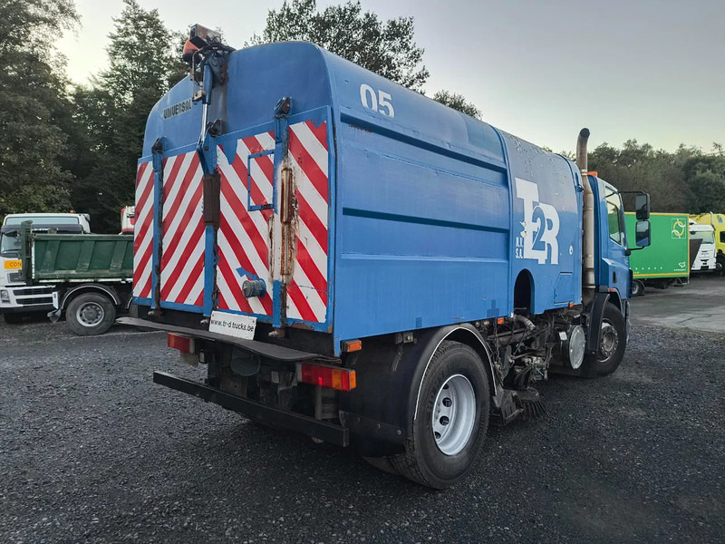 DAF CF 75.250 DRIVING CONDITION - SWEEPER NEEDS REPAIRMENT - Varredora urbana: foto 5 DAF CF 75.250 DRIVING CONDITION - SWEEPER NEEDS REPAIRMENT - Varredora urbana: foto 5