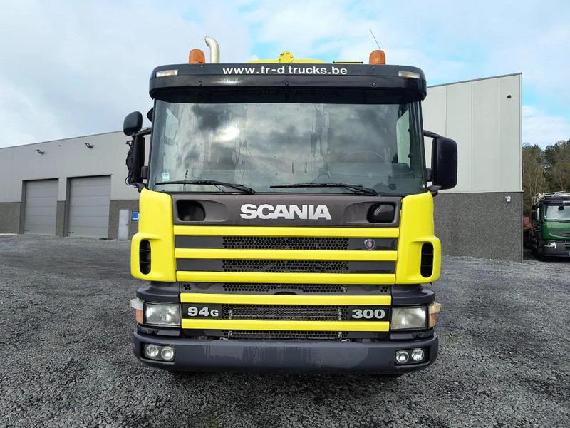 Scania 94 G.300 6X2 FOODBULK SILO - 8 COMP. - STEERING AXLE - Caminhão tanque: foto 2 Scania 94 G.300 6X2 FOODBULK SILO - 8 COMP. - STEERING AXLE - Caminhão tanque: foto 2