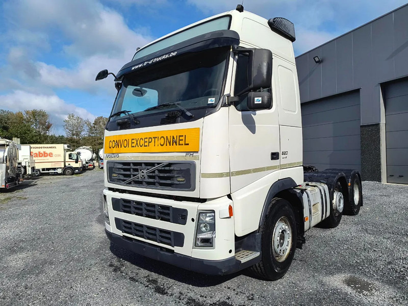 Volvo FH 13.520 6X2 - 90 TON - VOITH RETARDER - BIG AXLES - LIFTING AXLE - Tractor: foto 1 Volvo FH 13.520 6X2 - 90 TON - VOITH RETARDER - BIG AXLES - LIFTING AXLE - Tractor: foto 1