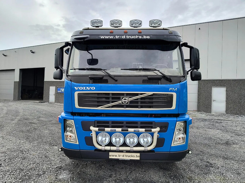 Volvo FM 420 17000L INSULATED INOX TANK - 2 COMPARTMENTS - Caminhão tanque: foto 2 Volvo FM 420 17000L INSULATED INOX TANK - 2 COMPARTMENTS - Caminhão tanque: foto 2