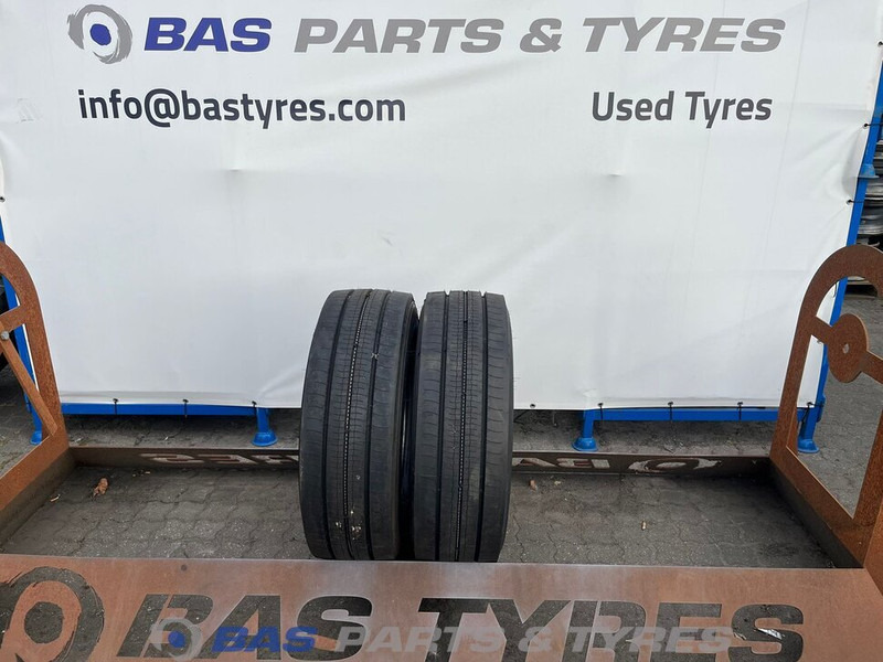 Bridgestone Bridgestone 265/70R17.5 Duravis R-Steer002 138/136 M M+S 3PMSF gebruikte set - Pneu de Caminhão: foto 1 Bridgestone Bridgestone 265/70R17.5 Duravis R-Steer002 138/136 M M+S 3PMSF gebruikte set - Pneu de Caminhão: foto 1