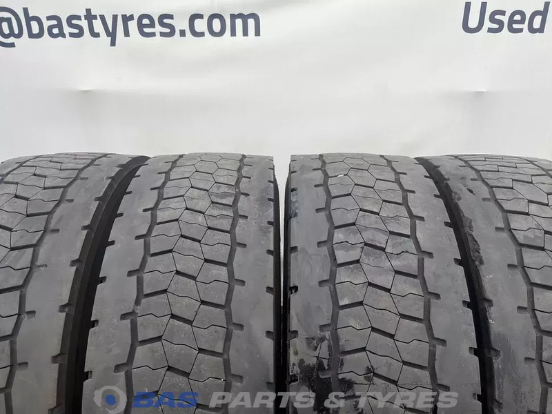 Bridgestone Bridgestone 315/70R22.5 DURAVIS R-DRIVE002 154/150 M+S 3PMSF gebruikte set - Pneu de Caminhão: foto 2 Bridgestone Bridgestone 315/70R22.5 DURAVIS R-DRIVE002 154/150 M+S 3PMSF gebruikte set - Pneu de Caminhão: foto 2