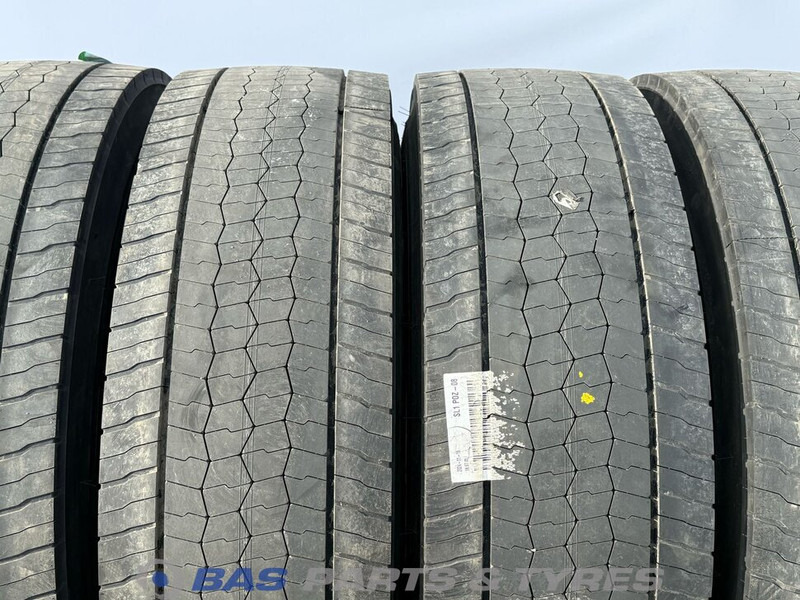 Bridgestone  - Pneu de Caminhão: foto 2 Bridgestone  - Pneu de Caminhão: foto 2