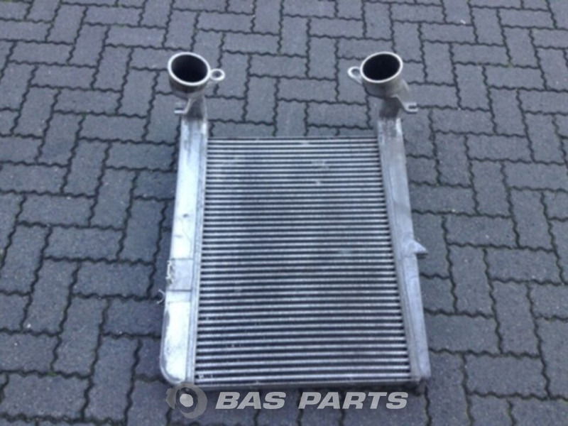 DAF Intercooler DAF 1372296 - Intercooler de Caminhão: foto 2 DAF Intercooler DAF 1372296 - Intercooler de Caminhão: foto 2