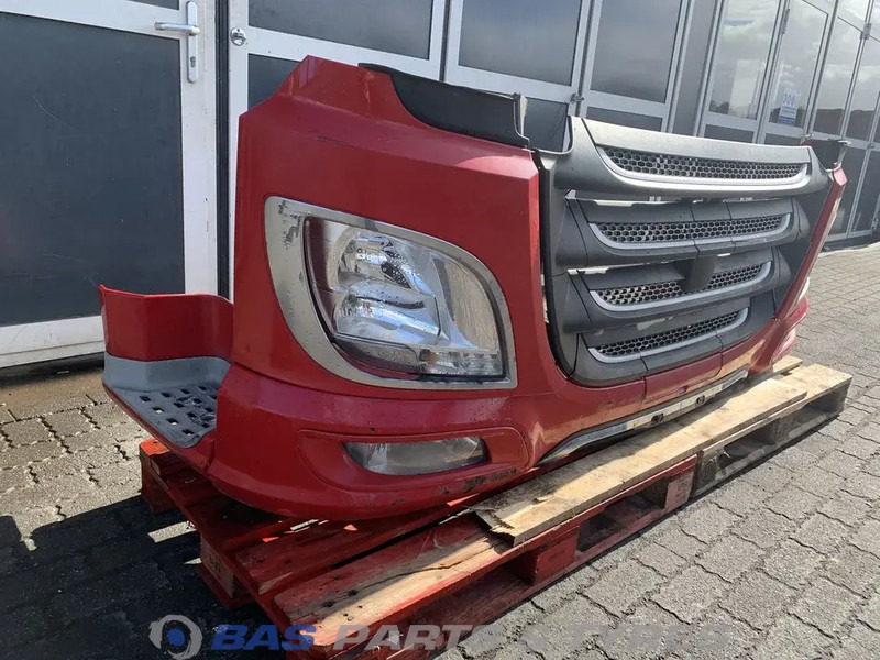 DAF XF106 Bumper DAF 2033875 - Para-choque de Caminhão: foto 3 DAF XF106 Bumper DAF 2033875 - Para-choque de Caminhão: foto 3