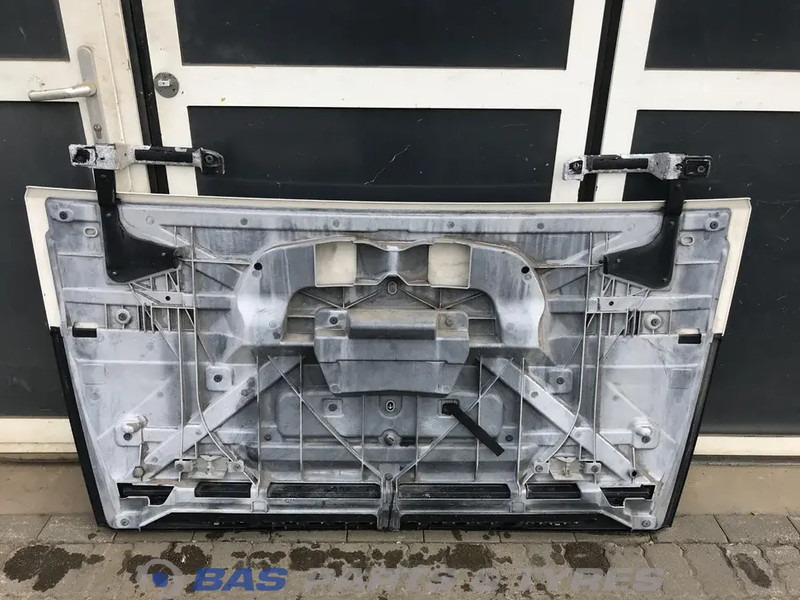 DAF XF106 - Grade radiador de Caminhão: foto 2 DAF XF106 - Grade radiador de Caminhão: foto 2