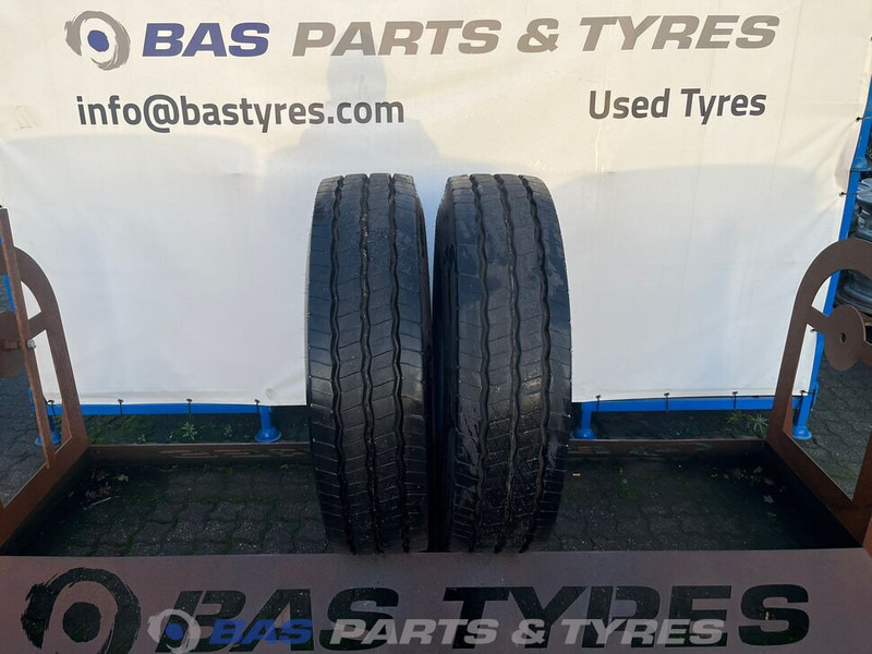 Goodyear Goodyear 13R22.5 OMNITRAC S 156/150 K M+S 3PMSF gebruikte set - Pneu de Caminhão: foto 1 Goodyear Goodyear 13R22.5 OMNITRAC S 156/150 K M+S 3PMSF gebruikte set - Pneu de Caminhão: foto 1
