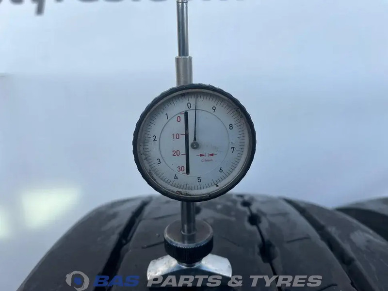 Goodyear Goodyear 315/70R22.5 FUELMAX S G2 156/150 M+S 3PMSF gebruikte set - Pneu de Caminhão: foto 3 Goodyear Goodyear 315/70R22.5 FUELMAX S G2 156/150 M+S 3PMSF gebruikte set - Pneu de Caminhão: foto 3