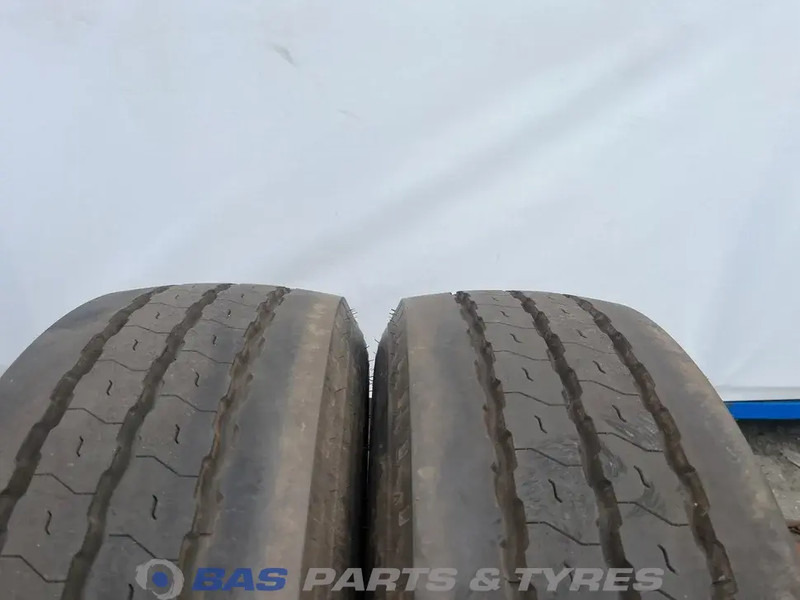 Goodyear  - Pneu de Caminhão: foto 2 Goodyear  - Pneu de Caminhão: foto 2