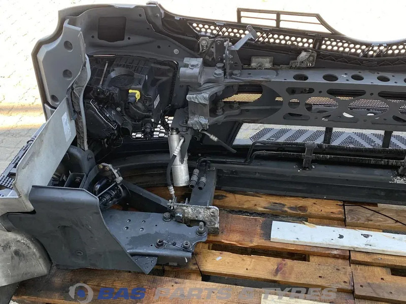 Mercedes-Benz Antos MP4 Bumper Mercedes A 960 310 23 22 - Para-choque de Caminhão: foto 5 Mercedes-Benz Antos MP4 Bumper Mercedes A 960 310 23 22 - Para-choque de Caminhão: foto 5