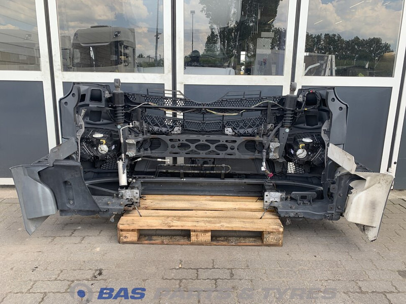 Mercedes-Benz Antos MP4 Bumper Mercedes A 960 310 23 22 - Para-choque de Caminhão: foto 4 Mercedes-Benz Antos MP4 Bumper Mercedes A 960 310 23 22 - Para-choque de Caminhão: foto 4