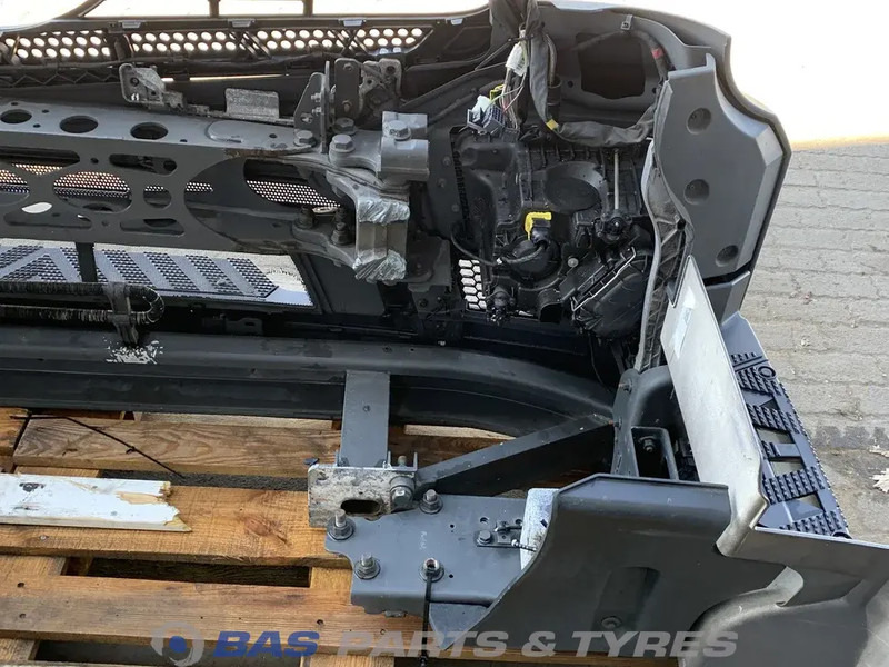 Mercedes-Benz Antos MP4 Bumper Mercedes A 960 310 23 22 - Para-choque de Caminhão: foto 4 Mercedes-Benz Antos MP4 Bumper Mercedes A 960 310 23 22 - Para-choque de Caminhão: foto 4