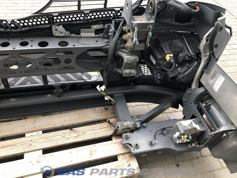 Mercedes-Benz Antos MP4 Bumper Mercedes A 960 310 23 22 - Para-choque de Caminhão: foto 5 Mercedes-Benz Antos MP4 Bumper Mercedes A 960 310 23 22 - Para-choque de Caminhão: foto 5