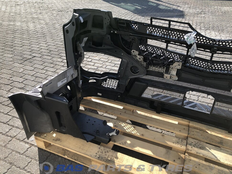 Mercedes-Benz Antos MP4 Bumper Mercedes A 960 880 16 90 - Para-choque de Caminhão: foto 4 Mercedes-Benz Antos MP4 Bumper Mercedes A 960 880 16 90 - Para-choque de Caminhão: foto 4