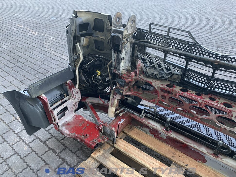 Mercedes-Benz Antos MP4 Bumper Mercedes A 960 880 63 72 - Para-choque de Caminhão: foto 4 Mercedes-Benz Antos MP4 Bumper Mercedes A 960 880 63 72 - Para-choque de Caminhão: foto 4