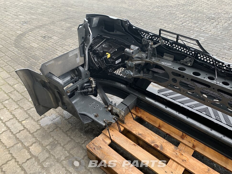 Mercedes-Benz Antos MP4 - Para-choque de Caminhão: foto 4 Mercedes-Benz Antos MP4 - Para-choque de Caminhão: foto 4