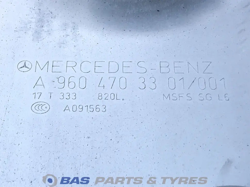 Mercedes-Benz Brandstoftank Mercedes 820 Liter A 960 470 34 01 - Tanque de combustível de Caminhão: foto 5 Mercedes-Benz Brandstoftank Mercedes 820 Liter A 960 470 34 01 - Tanque de combustível de Caminhão: foto 5