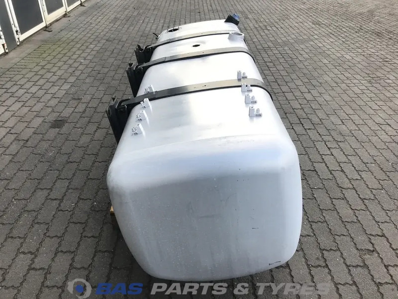 Mercedes-Benz Brandstoftank Mercedes 820 Liter A 960 470 34 01 - Tanque de combustível de Caminhão: foto 4 Mercedes-Benz Brandstoftank Mercedes 820 Liter A 960 470 34 01 - Tanque de combustível de Caminhão: foto 4