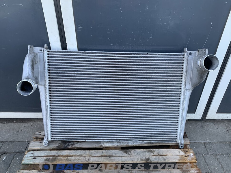 Mercedes-Benz - Intercooler de Caminhão: foto 1 Mercedes-Benz - Intercooler de Caminhão: foto 1