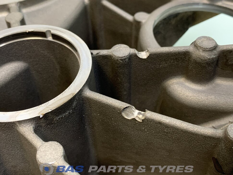 Mercedes-Benz Vliegwielhuis Mercedes A 936 010 45 37 - Volante do motor de Caminhão: foto 3 Mercedes-Benz Vliegwielhuis Mercedes A 936 010 45 37 - Volante do motor de Caminhão: foto 3