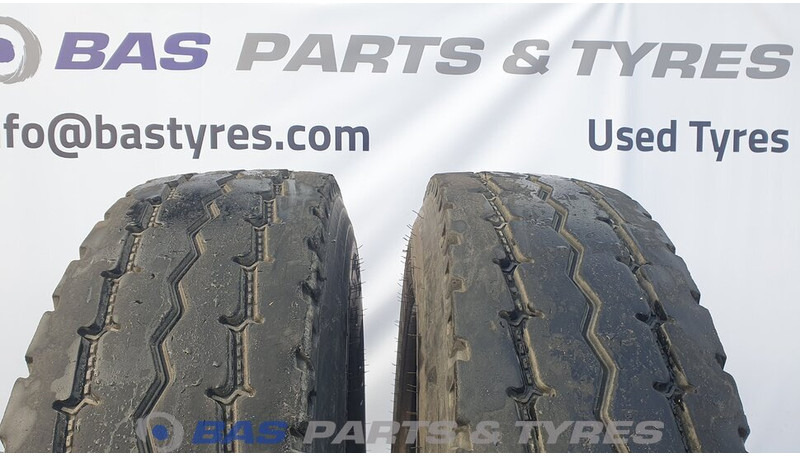 Pirelli Pirelli 13R22.5 FG:01 156/150 K M+S 3PMSF gebruikte set - Pneu de Caminhão: foto 2 Pirelli Pirelli 13R22.5 FG:01 156/150 K M+S 3PMSF gebruikte set - Pneu de Caminhão: foto 2