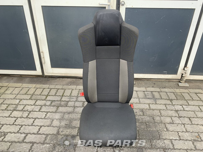 Renault Bijrijdersstoel Renault 7482514839 - Banco de Caminhão: foto 1 Renault Bijrijdersstoel Renault 7482514839 - Banco de Caminhão: foto 1