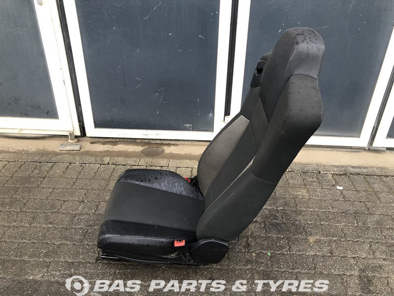 Renault D-Serie Bijrijdersstoel Renault 7421876318 - Banco de Caminhão: foto 2 Renault D-Serie Bijrijdersstoel Renault 7421876318 - Banco de Caminhão: foto 2