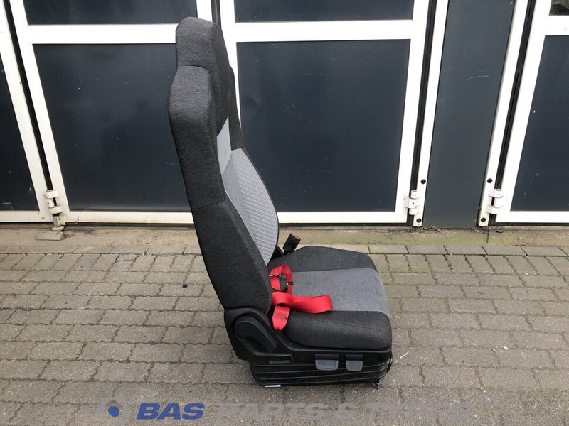 Renault D-Serie Bijrijdersstoel Renault 7424340370 - Banco de Caminhão: foto 4 Renault D-Serie Bijrijdersstoel Renault 7424340370 - Banco de Caminhão: foto 4