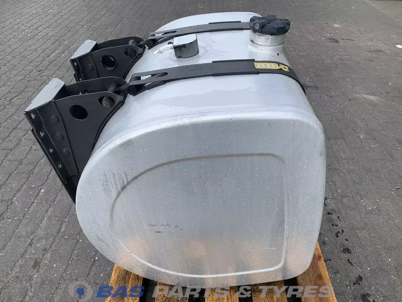 Renault - Tanque de combustível de Caminhão: foto 4 Renault - Tanque de combustível de Caminhão: foto 4