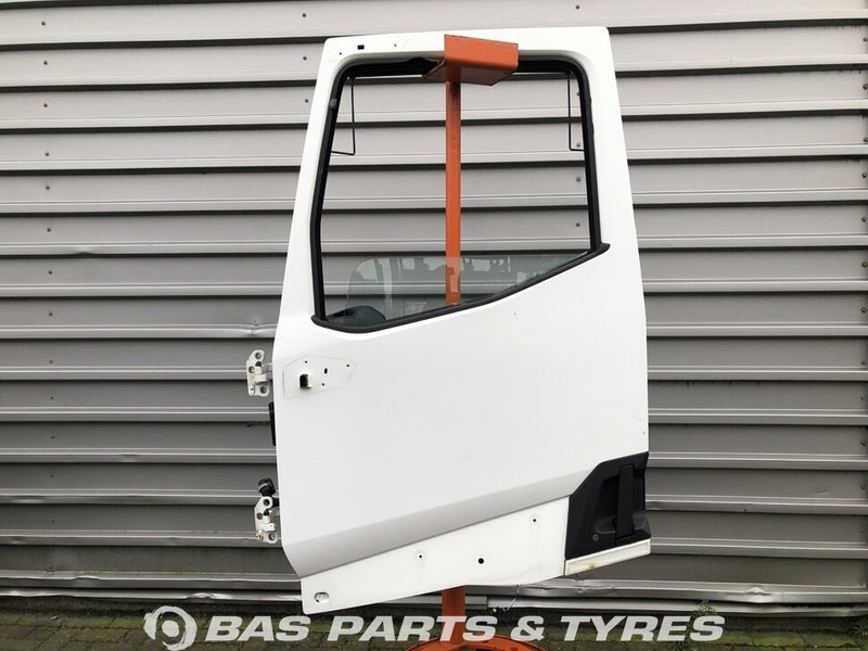 Renault T-Serie - Porta e peças de Caminhão: foto 1 Renault T-Serie - Porta e peças de Caminhão: foto 1