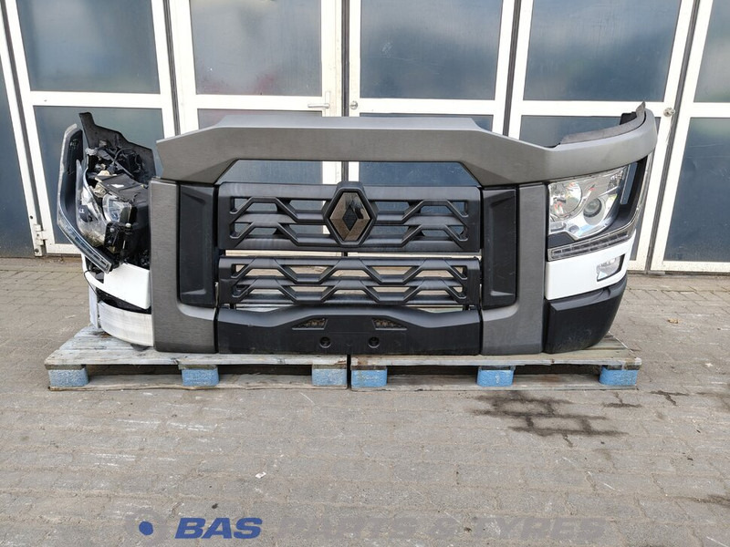 Renault T-Serie - Para-choque de Caminhão: foto 1 Renault T-Serie - Para-choque de Caminhão: foto 1