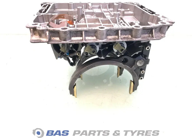 Renault Versnellingsbakdeksel Renault 7421244590 - Caixa de câmbio de Caminhão: foto 2 Renault Versnellingsbakdeksel Renault 7421244590 - Caixa de câmbio de Caminhão: foto 2