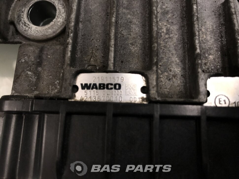 Renault Versnellingsbakdeksel Renault 7424213321 - Caixa de câmbio de Caminhão: foto 3 Renault Versnellingsbakdeksel Renault 7424213321 - Caixa de câmbio de Caminhão: foto 3