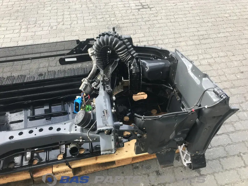 Scania G-Serie Voorbumper compleet Scania 1949888 - Para-choque de Caminhão: foto 5 Scania G-Serie Voorbumper compleet Scania 1949888 - Para-choque de Caminhão: foto 5