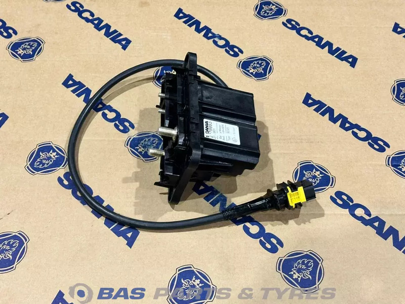 Scania HoofdSchakelaar Scania 2742010 - Cables/ Wire harness de Caminhão: foto 2 Scania HoofdSchakelaar Scania 2742010 - Cables/ Wire harness de Caminhão: foto 2