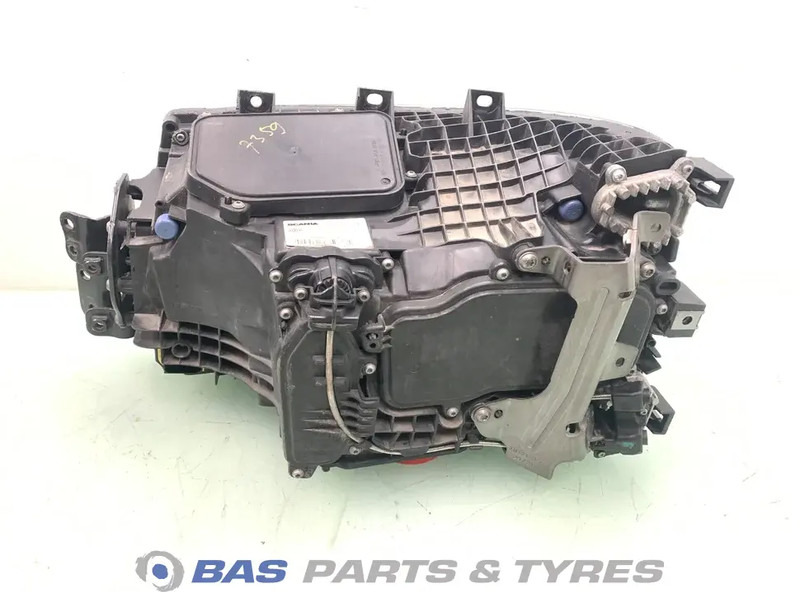 Scania Koplamp Rechts 2674391 - Farol dianteira de Caminhão: foto 5 Scania Koplamp Rechts 2674391 - Farol dianteira de Caminhão: foto 5