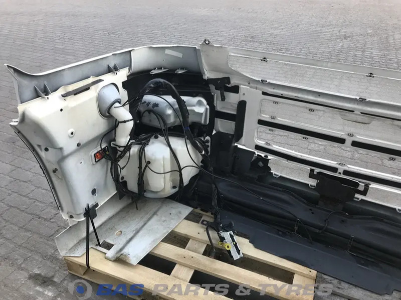 Scania R-Serie Bumper Scania 1885932 - Para-choque de Caminhão: foto 4 Scania R-Serie Bumper Scania 1885932 - Para-choque de Caminhão: foto 4