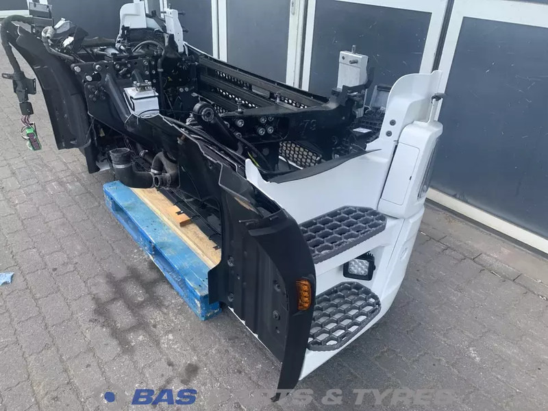 Scania R-Serie NextGen Bumper Scania 2379894 - Para-choque de Caminhão: foto 5 Scania R-Serie NextGen Bumper Scania 2379894 - Para-choque de Caminhão: foto 5