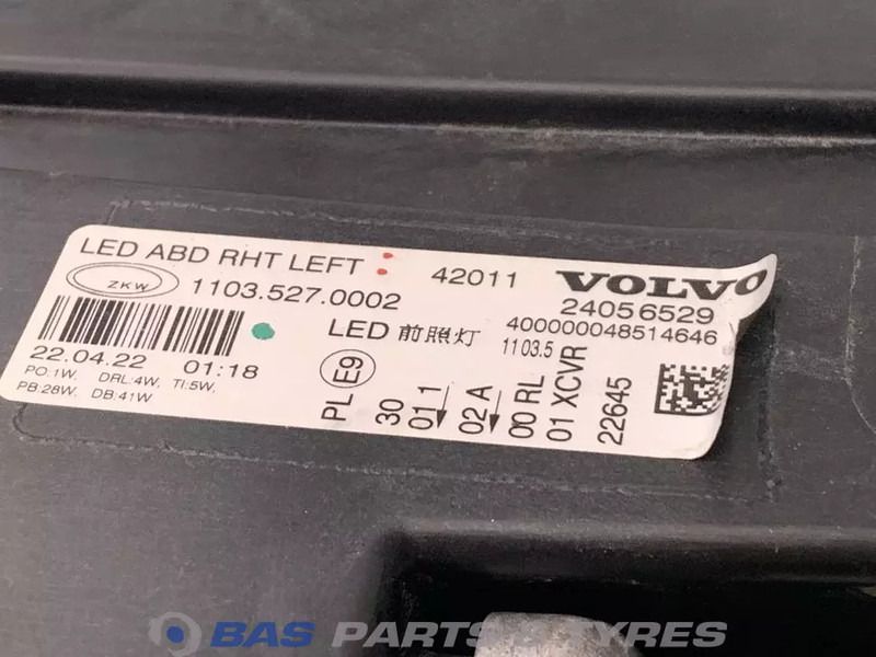 Volvo FH16 (FH5) Koplamp Links 22656781 - Farol dianteira de Caminhão: foto 3 Volvo FH16 (FH5) Koplamp Links 22656781 - Farol dianteira de Caminhão: foto 3
